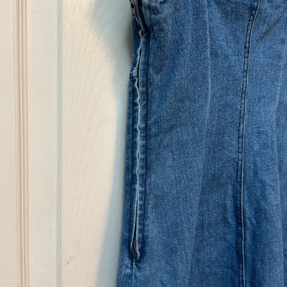 Pacsun denim dress with sweater - Picture 4 of 9